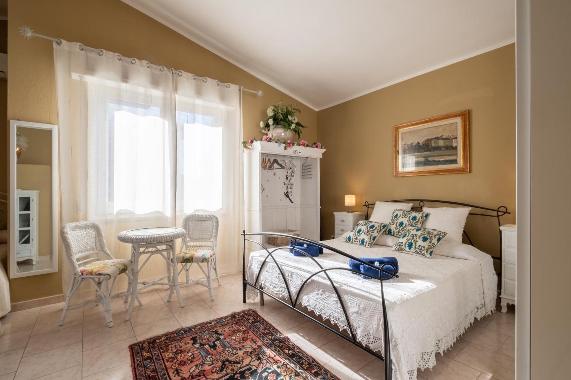 Elegante Villa Lu' Centro Citta A 10 Minuti Dal Mare Cagliari Exterior photo